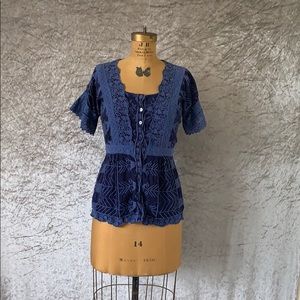 Johnny Was size Small embroidered blouse